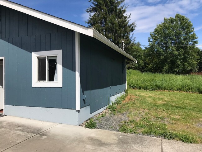 Foto del edificio - 1 Bed 1 Bath ADU Tiny Home Lake Stevens