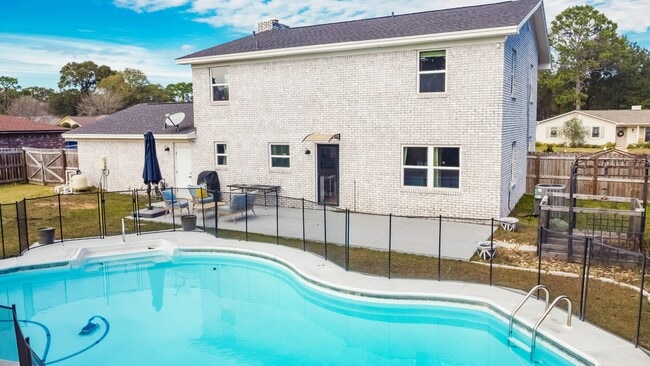 Building Photo - 4261 Obregon Dr