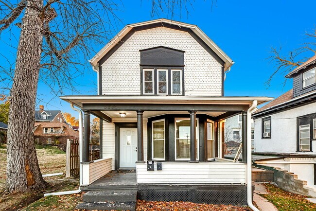 Foto del edificio - 3860 Dodge St