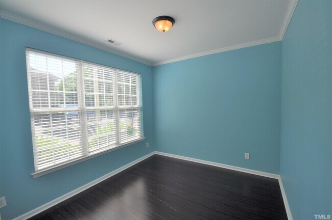 Building Photo - 2202 Plum Frost Dr