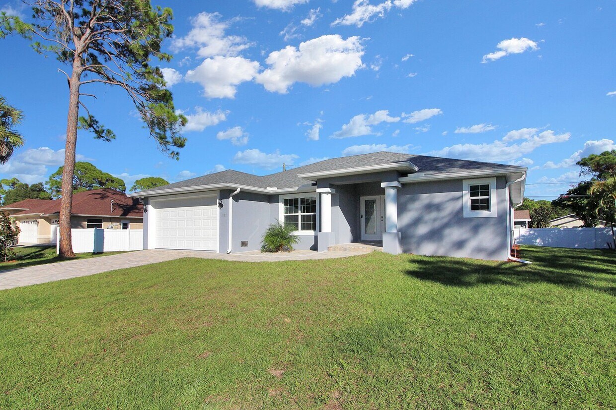 South Venice Annual Pool Home for Rent House Rental in Venice, FL