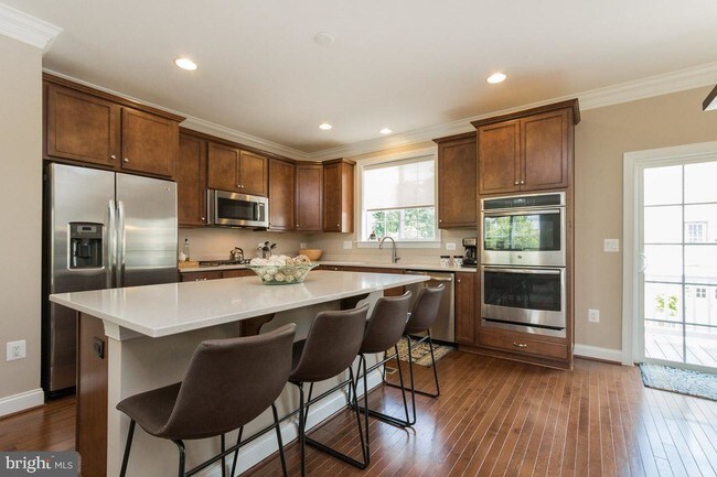 Building Photo - 16040 Madison Ridge Place