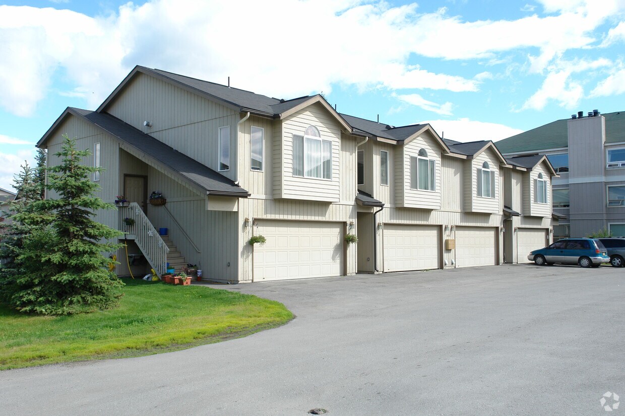 10001020 Lakewood Ct, Anchorage, AK 99515 Apartments in Anchorage