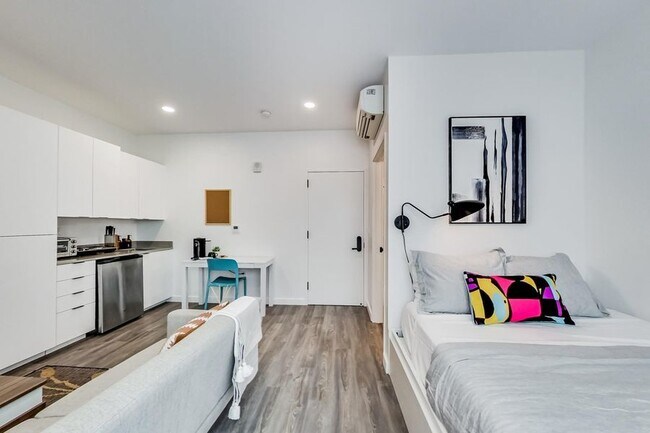 Foto del edificio - Artthaus Six: New Luxury Apartment! 3 mont...