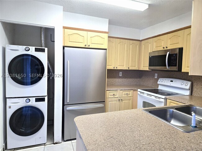 Foto del edificio - 10020 NW 9th St Cir