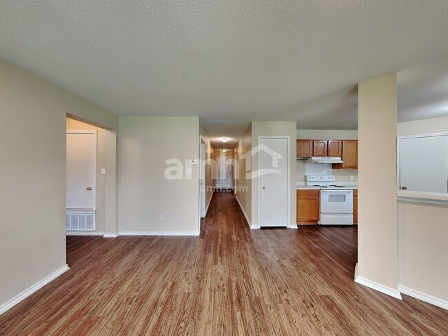 Foto del edificio - 207 Wegstrom St