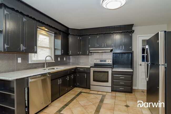 Foto del edificio - 5700 Cedar Avenue, Raytown, MO 64133