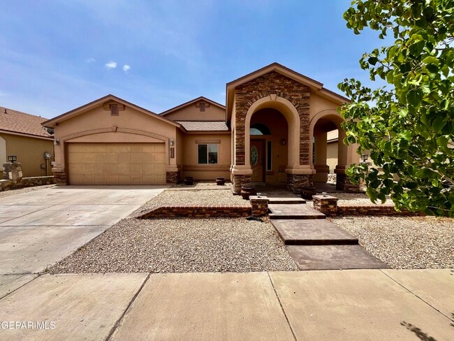 Building Photo - 3133 Clearbrook