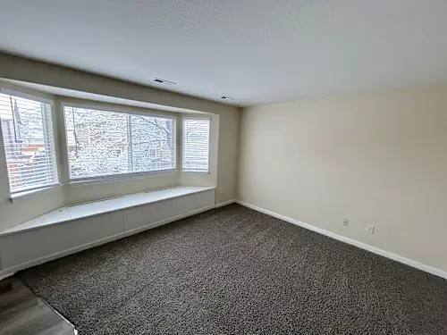 Building Photo - 4664 E 135th Ave