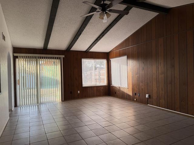 Foto del edificio - 707 Southwood Cir