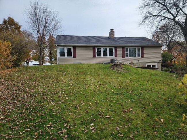 Foto del edificio - N94W15635 Ridgeview Dr