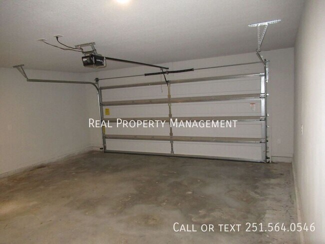 Foto del edificio - 8096 Colleton Dr N