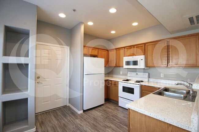 Photo - 6770 N 47th Ave House