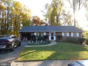 Building Photo - 6627 Hazel Ln