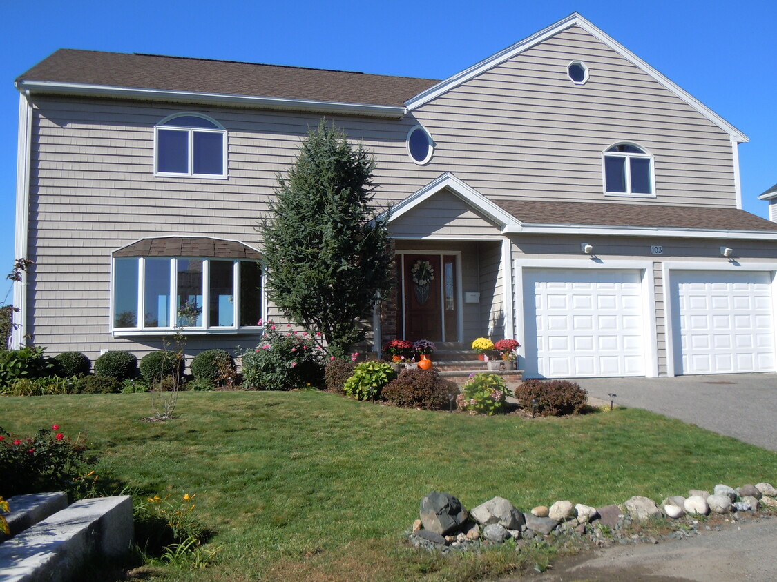 103 Summer Street Revere, front elevation as seen from street - 103 Summer St