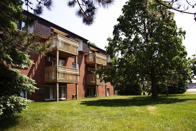 Foto del edificio - 1525 24th Ave N 5