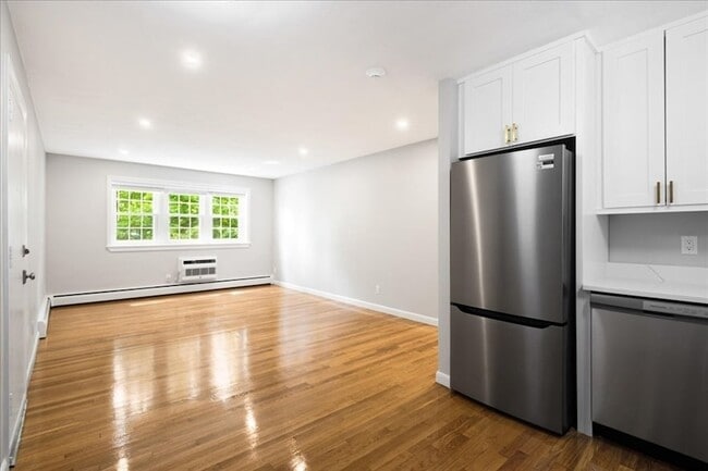Photo - 11 Schubert St Apartment