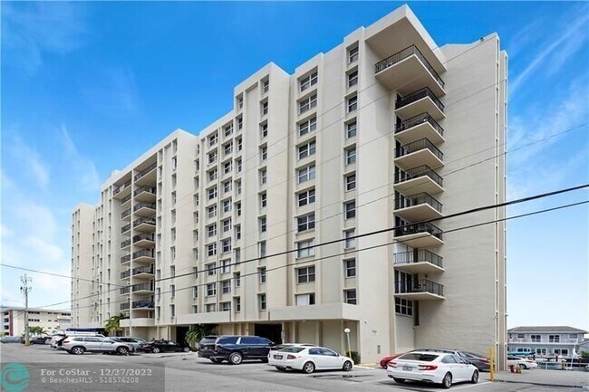 Foto del edificio - 2881 NE 33rd Ct