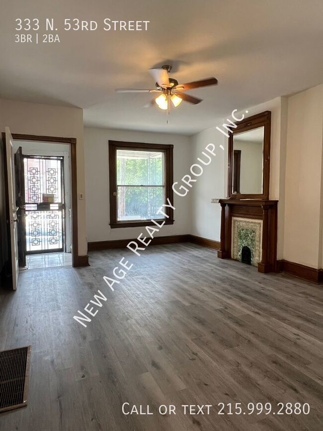 Building Photo - Spacious 3 bedroom, 1.5 bathroom house loc...