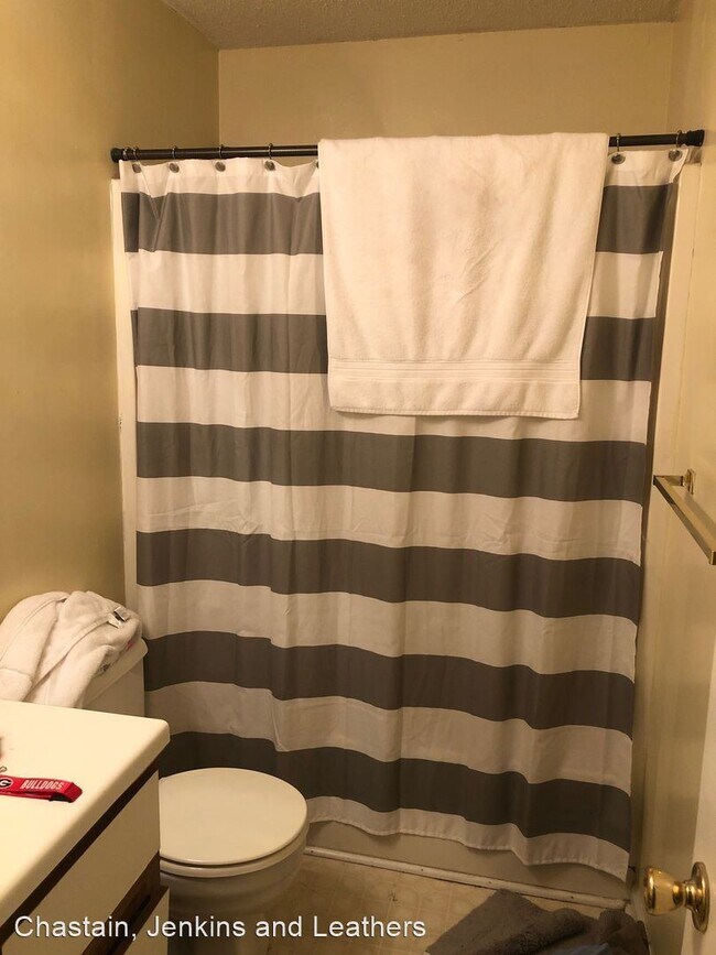 200 E Cloverhurst Ave, Athens, GA 30605 House Rental in Athens, GA