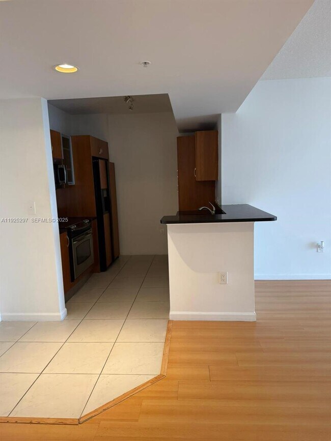 Foto del edificio - 18800 NE 29th Ave