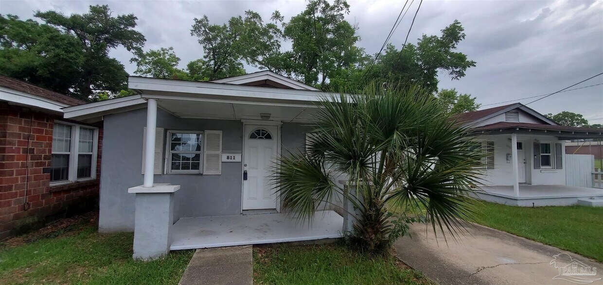 Primary Photo - 811 N E St