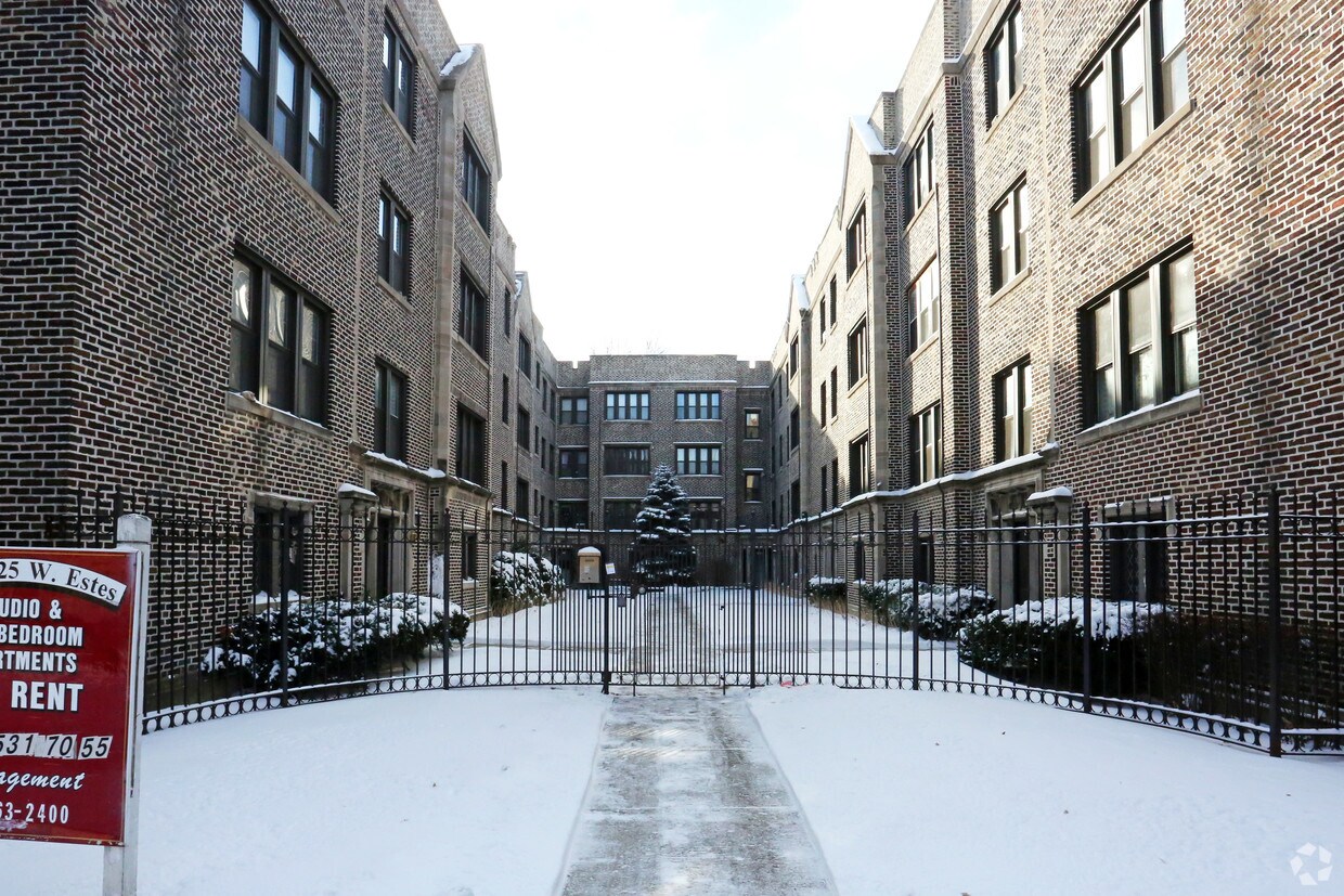 Foto del edificio - 1317-1325 West Estes Avenue