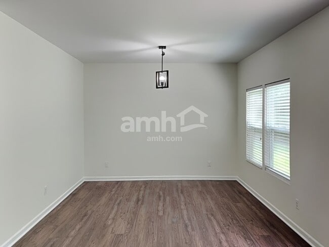 Building Photo - 15725 Lakepoint Forest Dr