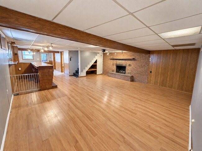 Building Photo - 946 Wood St