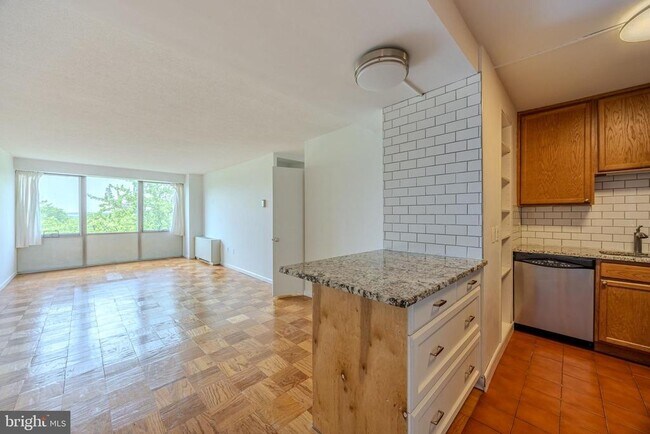 Building Photo - 1311 Delaware Ave SW