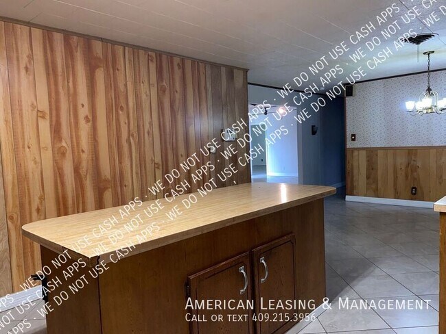 Foto del edificio - 3549 Drexel Ave