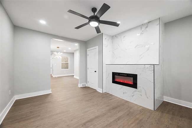 Building Photo - 1206 Linden Pl