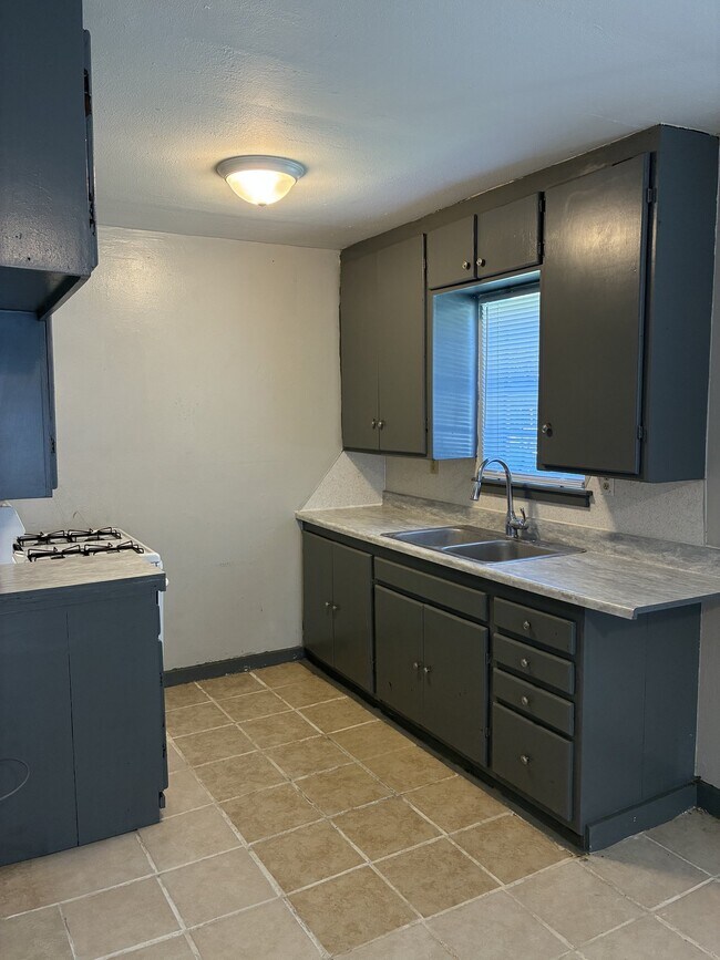 Foto del edificio - 108 W Beech St