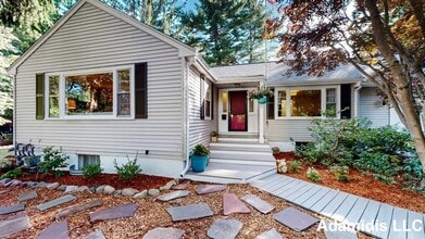 Building Photo - 30 Allandale St