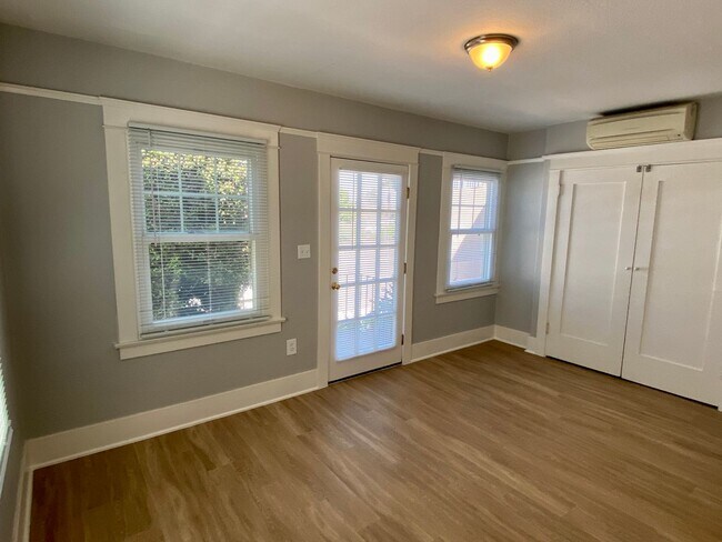 Foto del edificio - 2315-2317 State Street