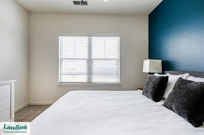 Building Photo - 2439 Casona Ln