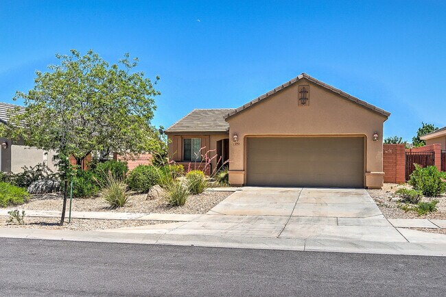 Building Photo - Beautiful Coral Canyon Home with Modern Up...