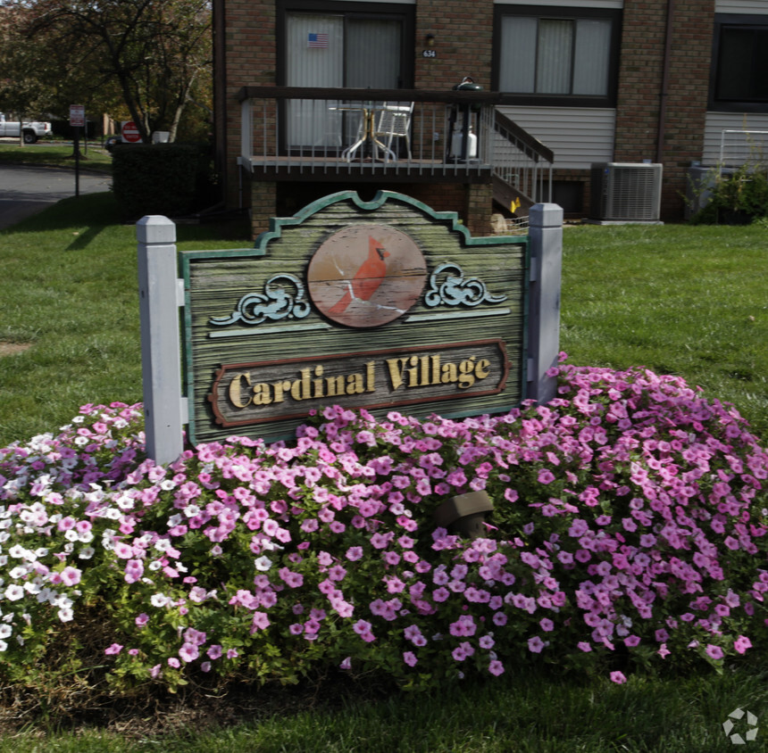 Building Photo - Cardinal Village