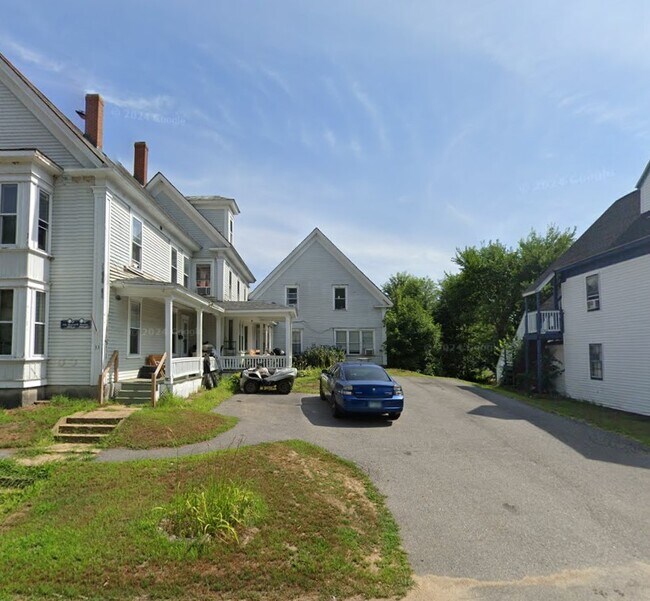 “Back” entrance for unit 3 - 33 Bridge St
