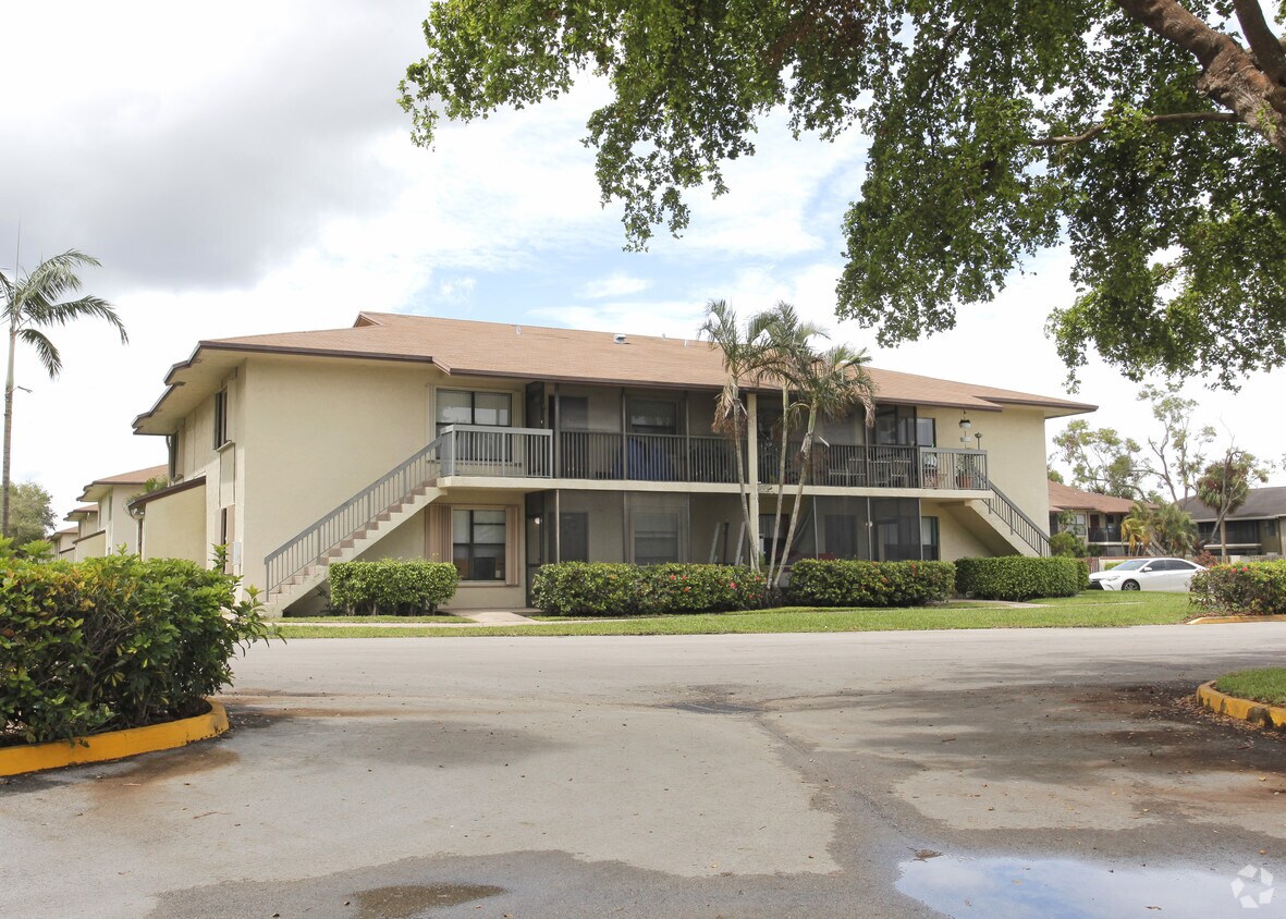 Winding Lake at Welleby Apartments Sunrise, FL