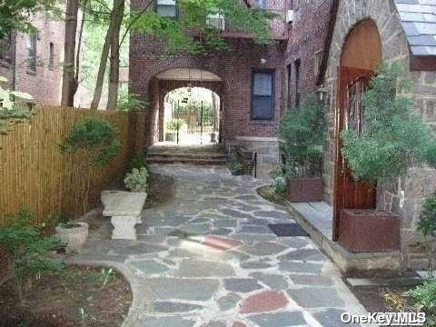 Foto principal - 1 Hillside Ave