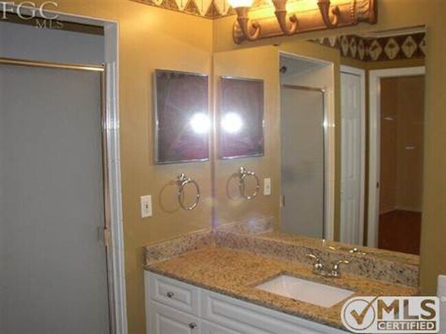 Foto del edificio - 3 Bedroom, 2 Bathroom Pool House SW Cape Coral