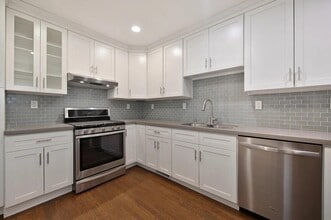 Building Photo - 2131 51st St