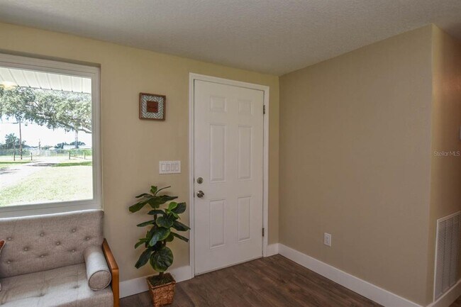 Building Photo - 14604 Boyette Rd