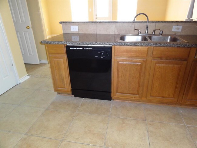 Building Photo - 1554 Stone Village Dr