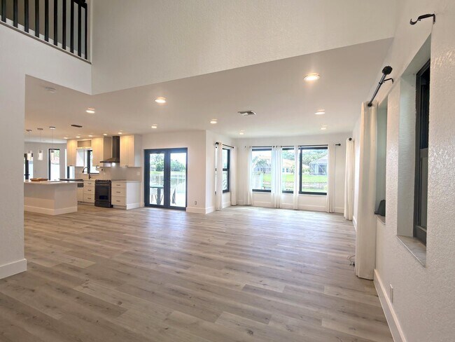 Foto del edificio - 10920 Haydn Dr