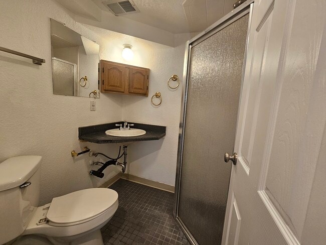 Building Photo - 8080 Knox Ct