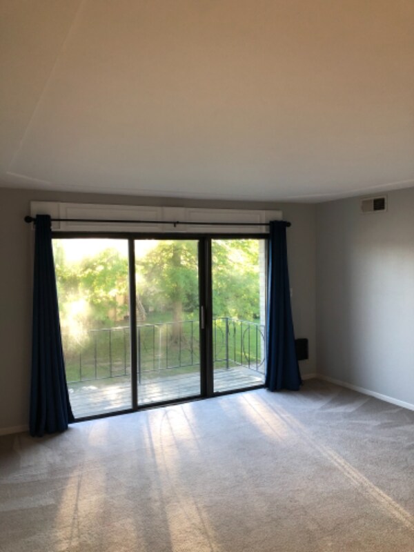 2807 Pembroke Ln Unit 21A, Saint Joseph, MO 64506 Condo for Rent in