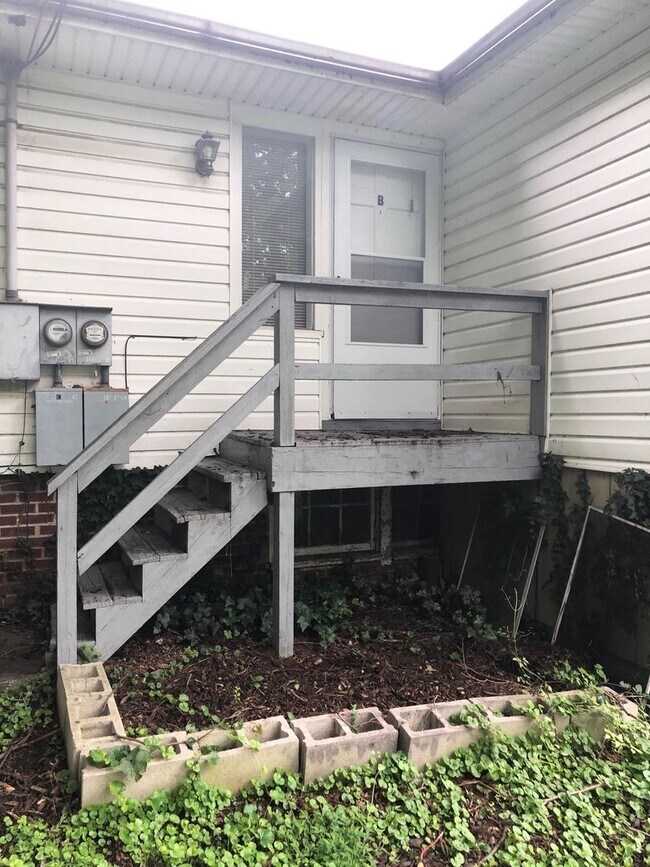 Foto del edificio - 1 Bedroom in Glenwood Area with Water Included