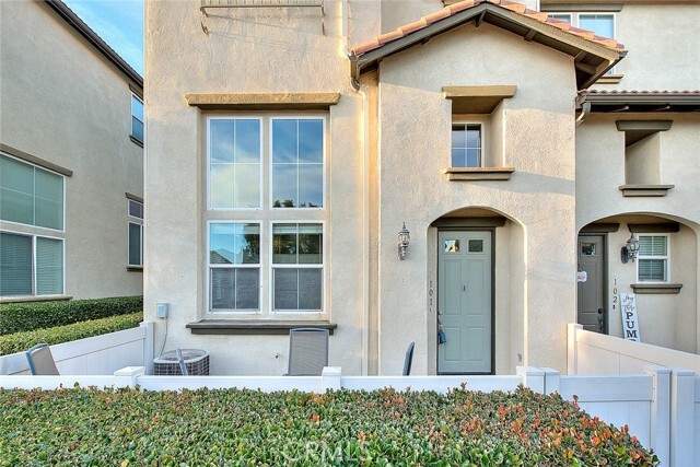 Building Photo - 33810 Willow Haven Ln